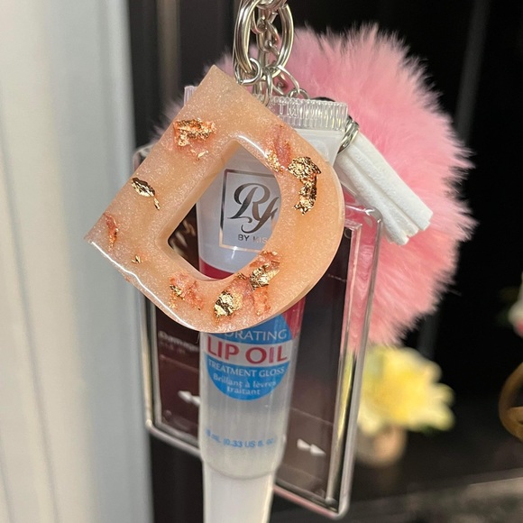 Lip gloss Keychain - Picture 2 of 2